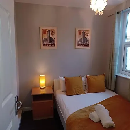 Luxury 3Br House - Free Parking And Stunning Garden! Apartment Nottingham Exterior photo