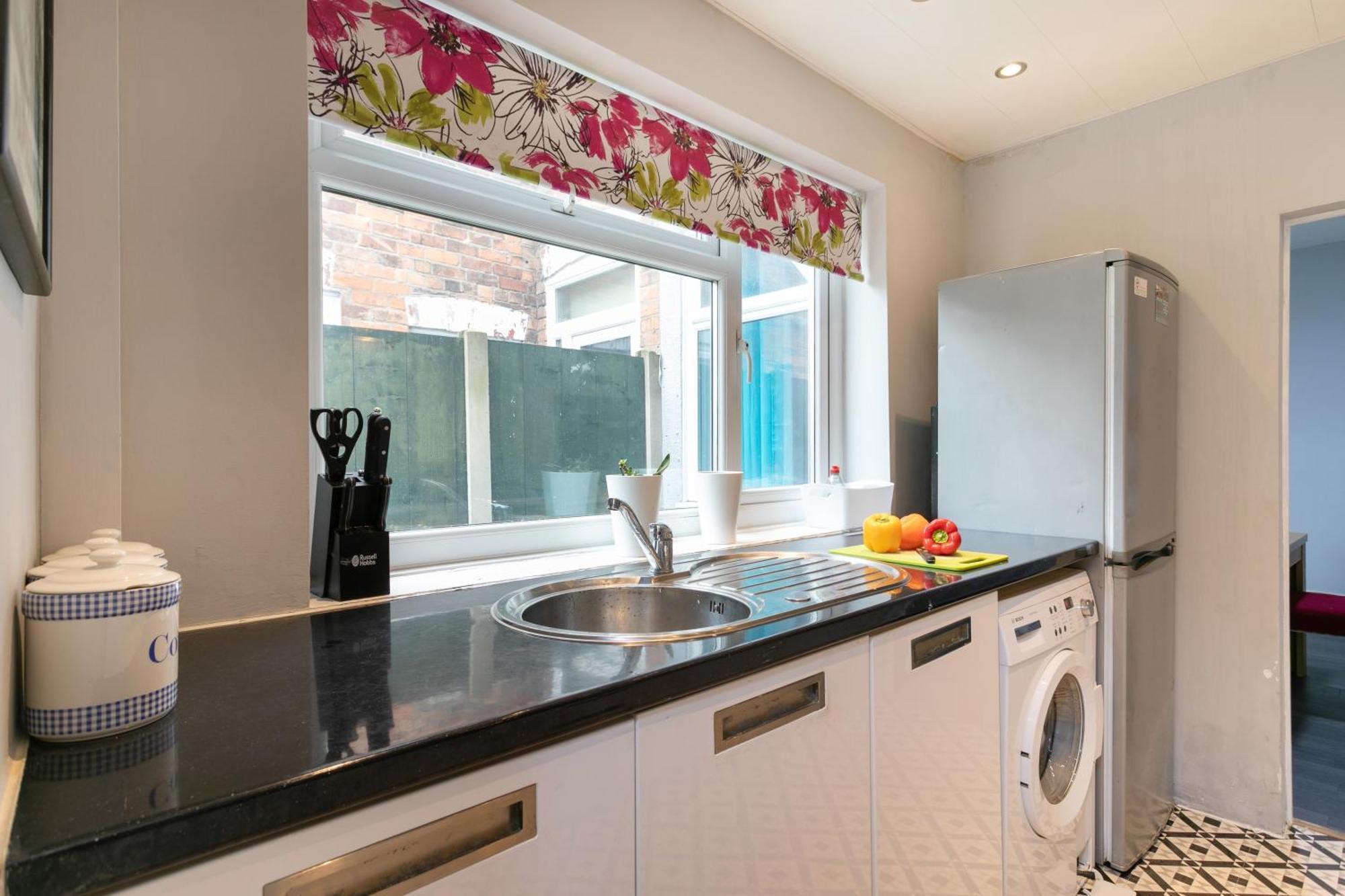 Luxury 3br House - Free Parking And Stunning Garden! Nottingham