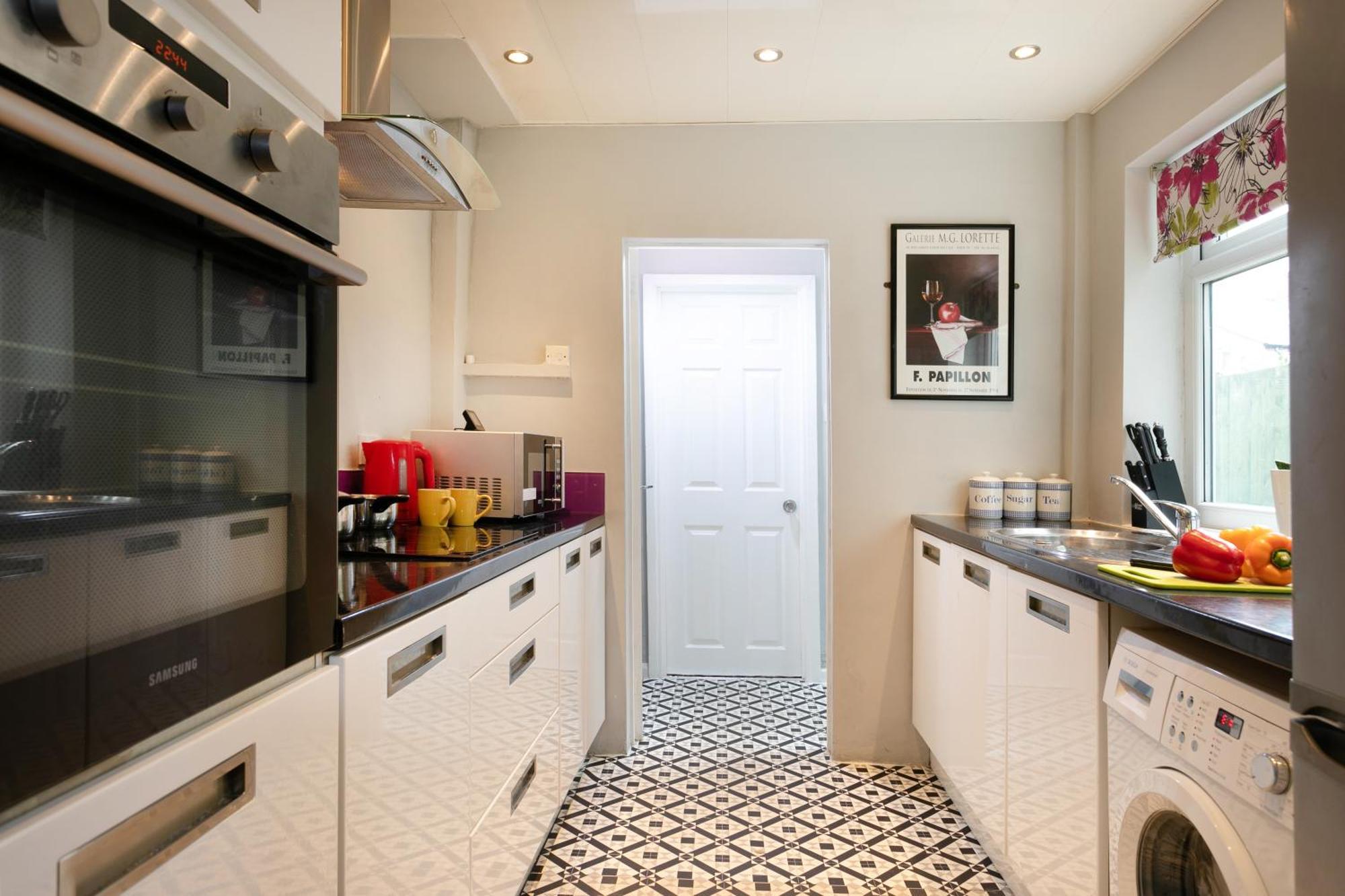 Luxury 3br House - Free Parking And Stunning Garden! *